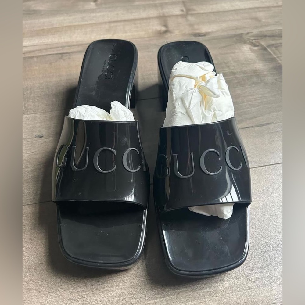 Gucci black rubber slides, brand new size EU 39